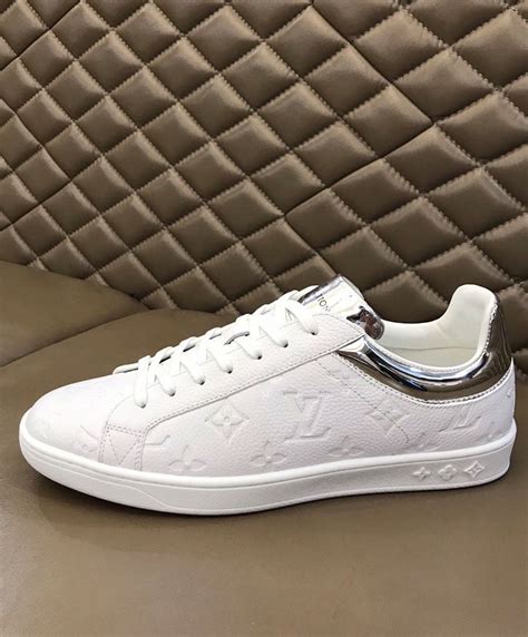 louis vuitton sneaker white